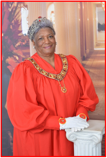 Lady Knights in Regalia